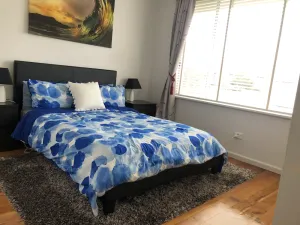 Image of Cozy 1 bedroom suite w\/stylish bath