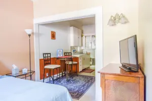 Image of Historical Studio Apartment in Downtown Seward with Mt. Marathon View