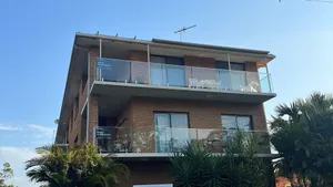 Image of Woody Wonder Unit 2 - Bring your own linen.