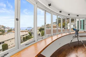 Image of CASAMAR: Art-deco Avalon House Overlooking the Pacific Ocean