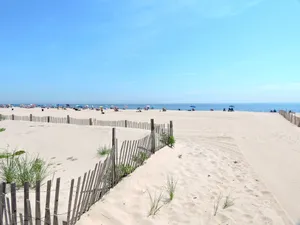 Image of Seaside Family Retreat - 3 Min. Walk to Beach; badges included. Dog-friendly!
