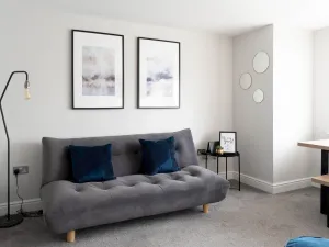 Image of Pass the Keys Lovely, comfortable 2-bed Braehead - free parking