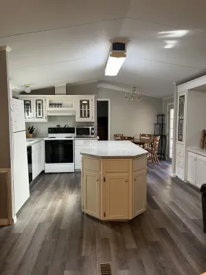 Image of RECENTLY UPDATED Lake Texoma Private Acreage! Sleeps 8. Pet Friendly. 3 acres.