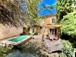 Image of House close to Roussillon, Luberon, Provence pet friendly ,splasch pool