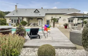 Image of Propriété vue Panoramique sur la Seine et Piscine Privée Extérieure Chauffée