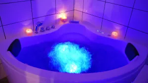 Image of The apartment & golden 🟠 studio 1⭐. Balneotherapy and couple ♥️🫂🛀