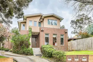 Image of Doncaster Bright Modern Retreat Townhouse U1