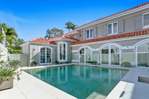 Image of Elegance On The River, Noosa Waters