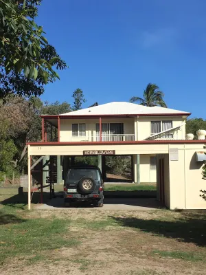 Image of Hornblowers on K’gari Fraser Island. Eurong Second Valley close to Ocean Beach.