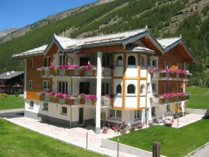 Image of Alpenstern Aelpi by Interhome