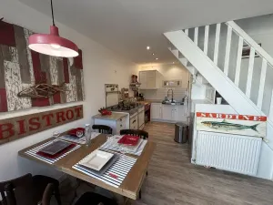 Image of AN AIR OF VACATION! HOUSE WITH SEA VIEW 200 M FROM THE SEA quiet parking lot