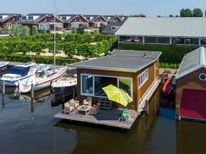 Image of Central houseboat on lake, near beach & cities