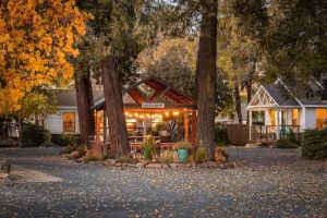 Image of Creektown Cottages\/ The Dogwood