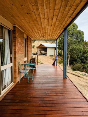 Image of Sustainable retreat on 20 acres of lake hillside