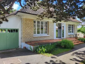 Image of Steps from Beach: Ideal Holiday Home with Garden and BBQ