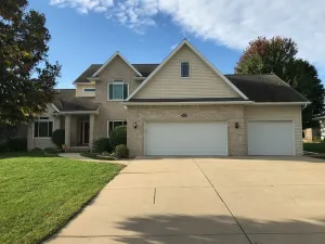 Image of Spacious Green Bay Packer Home