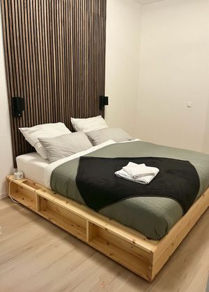 Image of Das Le-host Präsentiert Sich in Einer Stilvollen 2-raum-wohnung