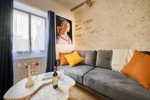 Image of ★★★★★ Beautiful Duplex Design with private terrace -  Ideally located