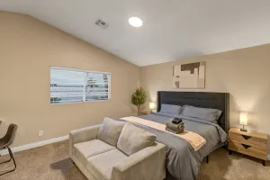 Image of 24hr Host - New Renovated 4 bedroom home!