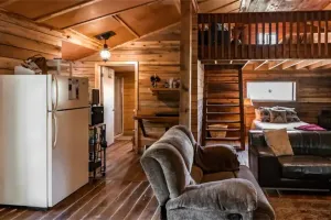 Image of Cabin on I-75 in Lexington an Outdoor Destination