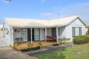 Image of The Captains Cottage - Dip your toes in the sand