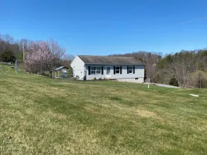 Image of Country retreat, dogs ok, fire pit, 15 min 81\/76, Carlisle