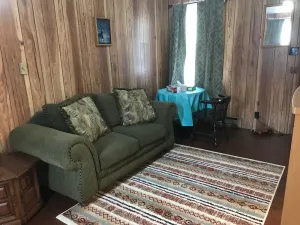 Image of A Quaint, Private 1 Bdrm Apt, 10 mins from ND