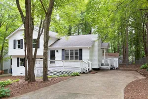 Image of 4BR Kid Friendly Fenced in Yard Playset