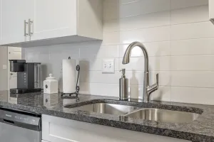 Image of Modern homey Suite, close to all attractions in downtown Springfield. .