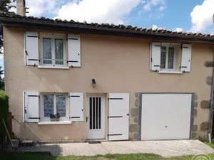 Image of Gîte 110m²: 3 ch, terrasse, jardin, animaux acceptés, wifi, charges incluses, draps fournis - FR-1-496-248