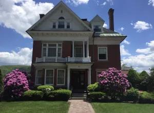 Image of Elegant 2 Bedroom Suite in Historic Zippo Mansion