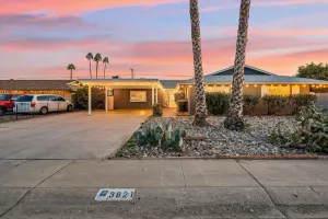 Image of Vacation House! 6BR, FREE Heated Pool, Arcade & Hot Tub