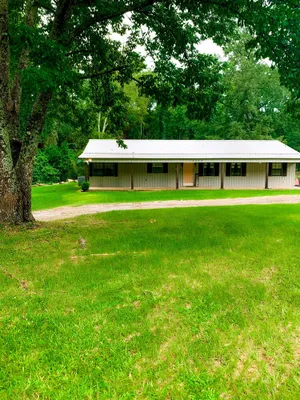 Image of Cozy, Spacious Cottage With Flowing Creek and Pond
