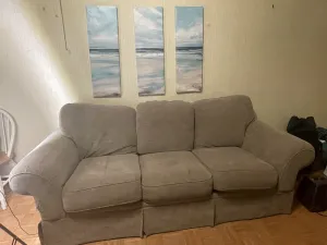 Image of Cozy home miles to CHS & Downtown