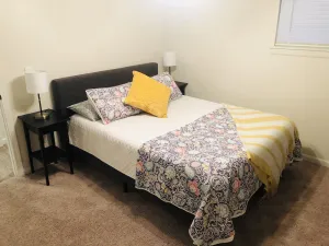 Image of 3 1\/2 Linden Drive