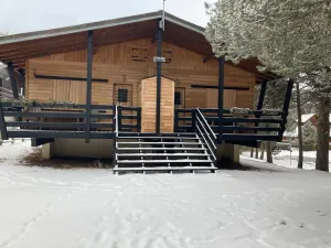 Image of Chalet en Bois Dans Clairière à Pyrénées 2000