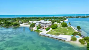 Image of ✦Unwind on your Oceanedge villa on Seapalm island✦