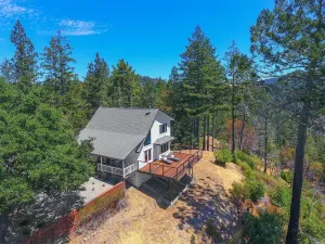 Image of Outrageous VIEWS - 5 miles from Calistoga. Privacy + Wine country at its best!