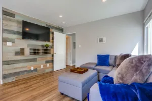 Image of Renovated Bay Side Condo - 812