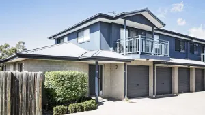 Image of Silvertrees 5 - Central 3BR Townhouse l Lake Views l Spa l BBQ l WiFi