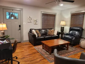 Image of DOWNTOWN COZY GETAWAY