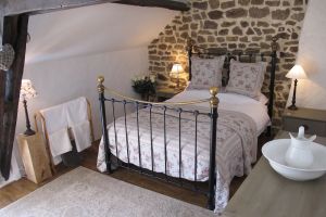 Image of Lovingly Renovated Farm Cottage and Garden - click on us and see for yourself!