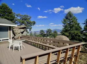 Image of Secluded-Romantic-Hot Tub-Mountain Top Retreat-Solar Grid-Tie