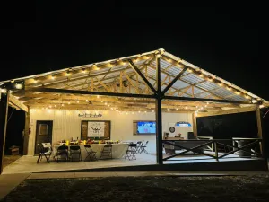 Image of Sebring Florida Farmhouse just minutes from Raceway