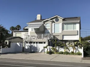 Image of California Comfort Family Beach Home - 4 bedrooms \/ 3 Full baths \/ Sleeps 8