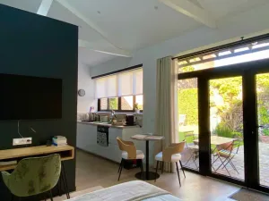 Image of Studio cocooning près de Lille avec jardin, parking sécurisé et accès facile aux transports. - FR-1-510-215