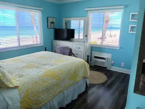 Image of Cozy 1BR Condo w\/ 0 min walk to beach! Spectacular views! Nov\/Dec still open!