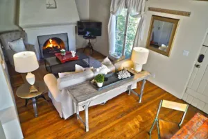 Image of Charming Green Cottage blocks to Beach and Village