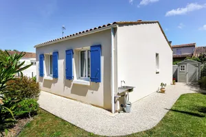 Image of Holiday Home \"Begognias\" with Private Terrace