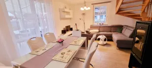 Image of Reethaus "Aenna"